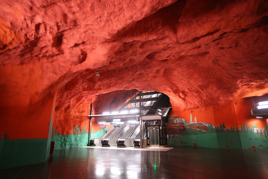 LifTe 北欧の暮らし スウェーデン ストックホルム 地下鉄アート Sonla centrum駅