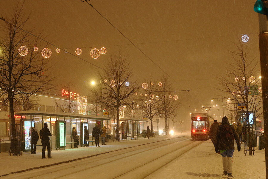 LifTe 北欧の暮らし 北欧の写真で涼をとる フィンランド ヘルシンキ トラム