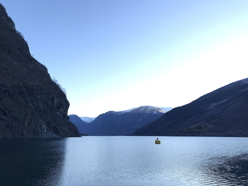 LifTe 北欧の暮らし 北欧の写真で涼をとる ノルウェー フロム フィヨルド